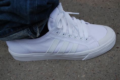 Six Feet Down: Adidas Originals Nizza Lo Part 2