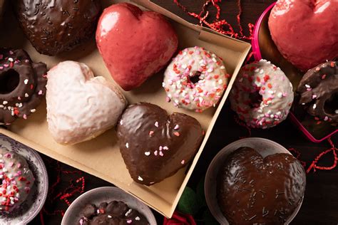 Doughnut Vault — Artisanal Doughnuts | Chicago