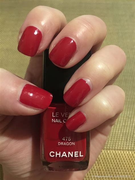 Безупречный красный лак для ногтей chanel le Vernis Dragon #475 ...