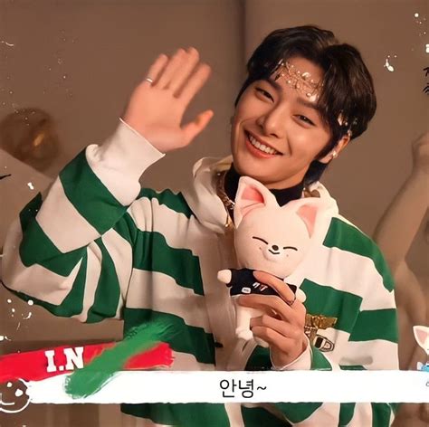 Pin on STRAY KIDS-OT8★