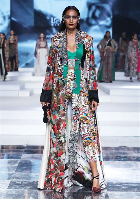 Anamika Khanna Collection Is Fabulous – FAB FIVE LIFESTYLE