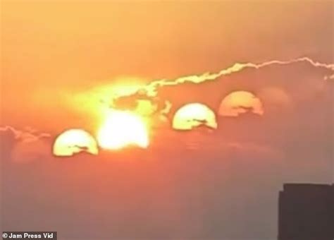 people baffled  optical illusion  pattern appears  sky