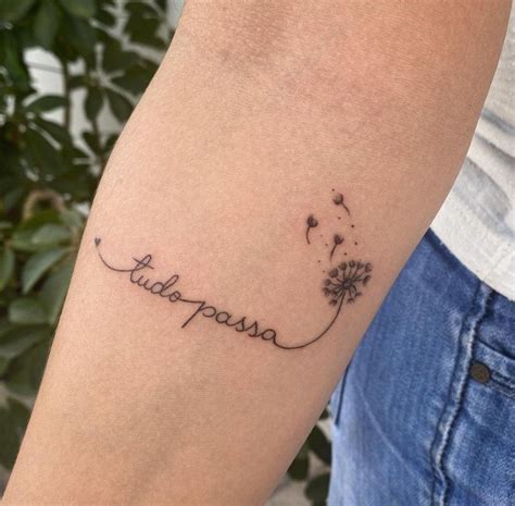 Tatuagens Pequenas Frases - Tatuagens pequenas e delicadas → 20 fotos para se inspirar – Artofit