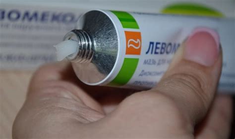 Левомеколь при анальных трещинах: как правильно применять, лечение