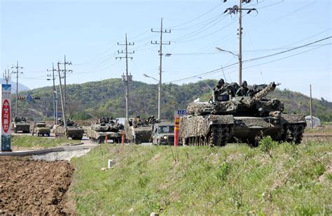 K1 MBT Photos Page 1