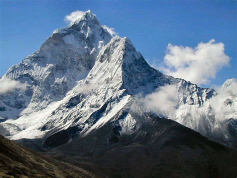 The 20 Best Mountains In The World (For Your World Travel Bucket List)