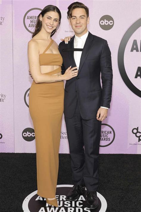 Cutest Couples at the 2022 AMAs [PHOTOS]