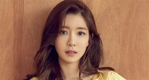 jung  sun height weight body measurements bra size shoe size