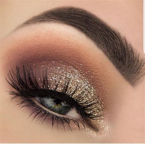 Gold Glitter Eye Makeup
