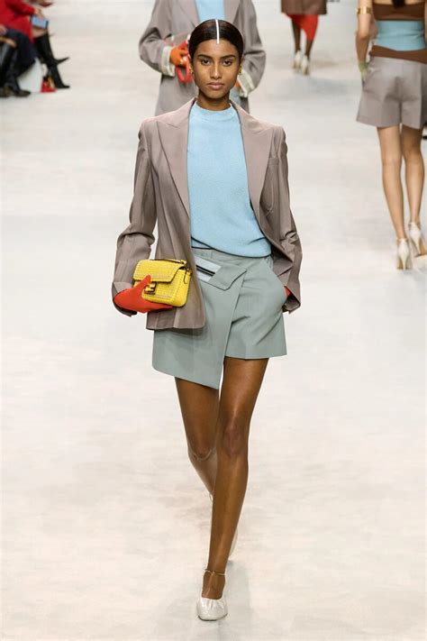 Коллекция Fendi Весна-Лето 2024 | Селина С. Кайл | Make Fashion Inspire ...