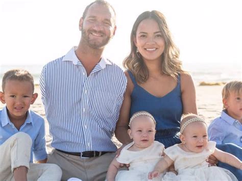 Kisah Hidup Nick Vujicic, Motivator Dunia Tanpa Lengan dan Kaki