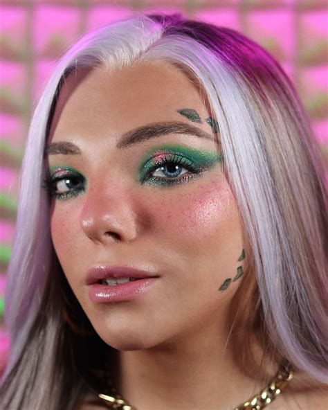 Stef Sanjati ️🎮 | When we moved out here a year ago we had a lot of