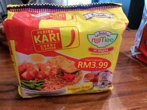 Gardenia Now Sells Instant Noodles In 3 Different Flavours For RM3.99 A Pack