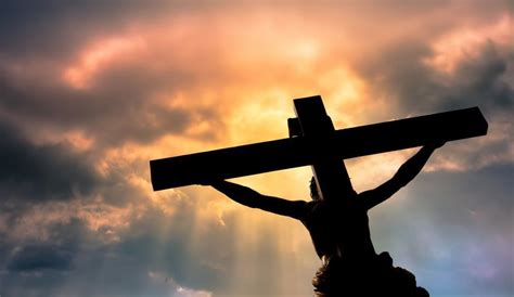 conform unui nou studiu persoanele religioase sunt mai fericite decat