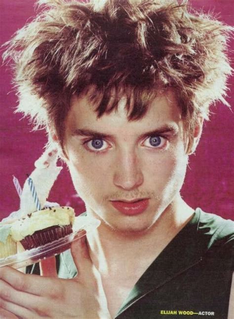 Elijah Wood | Poses humanas, El señor de los anillos, Poses