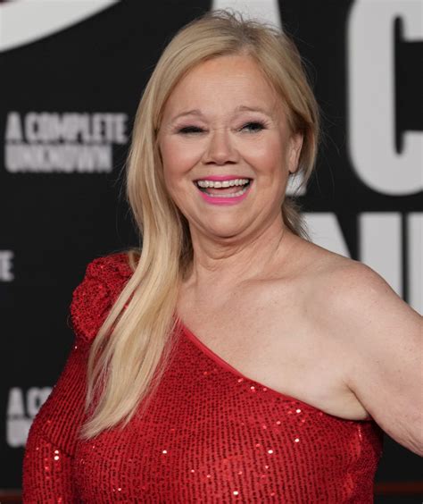 Caroline Rhea Shines at “A Complete Unknown” World Premiere in Los