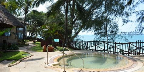 Resort Baobab Beach Resort & Spa in Kenya - Arenatours UK