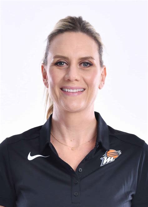 Penny Taylor – Women's Basketball Hall of Fame