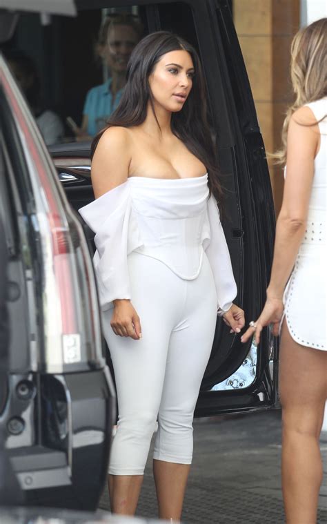 KIM KARDASHIAN Out and About in Miami 04/23/2016 – HawtCelebs