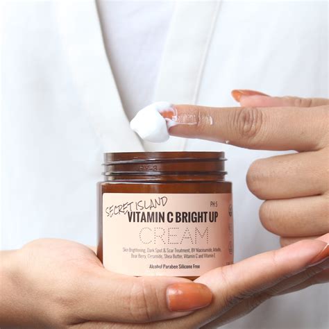 SECRET ISLAND Vitamin C Bright Up Cream 100g - Secret Island