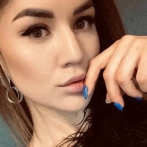 Аделина, 27 лет, по знаку зодиака Лев хочет познакомиться с парнем в ...