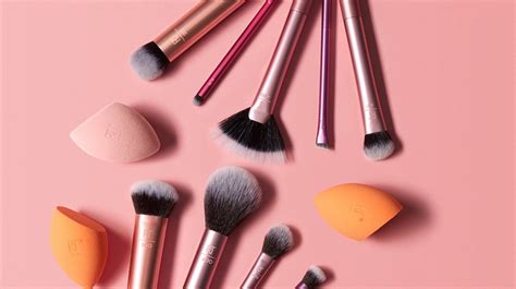 Лучшие кисти для макияжа от Real Techniques - LOOKFANTASTIC