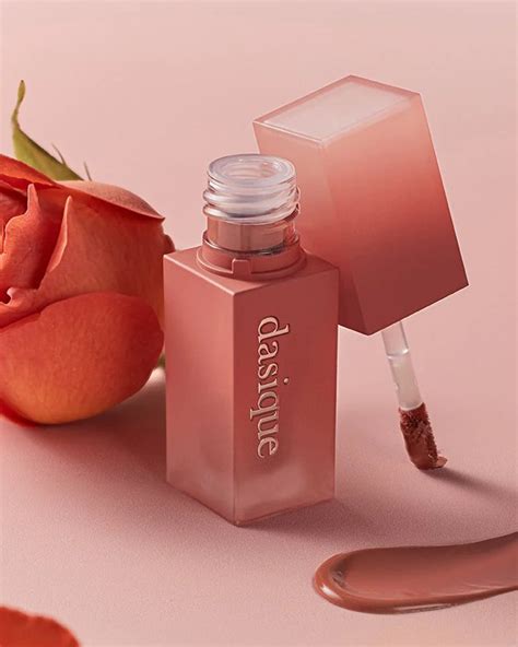 Bloom with Beauty with dasique Creme De Rose Tint