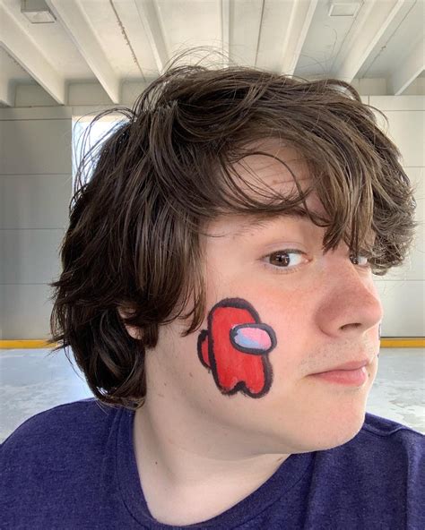 Tubbo on Twitter: "@CaptainSparklez @VelvetIsCake @KaraCorvus Dude let