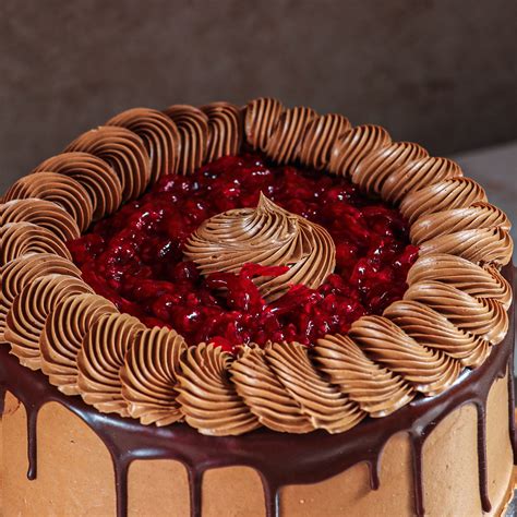 Чоколадна торта со Малина кружна - Marieli Cakes Shop