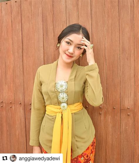 Pin on Kebaya