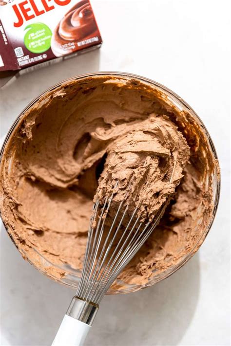 Slow Cooker Chocolate Lava Cake - KJ and Company