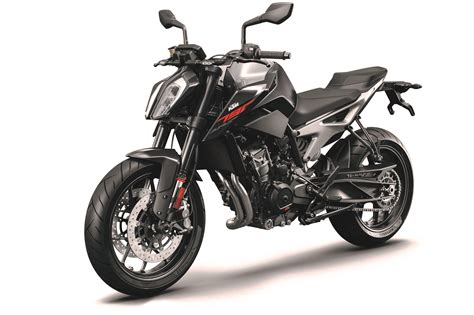 KTM-790-DUKE-2018-black-MY18_LeFront-2 - Colwyn Bay KTM