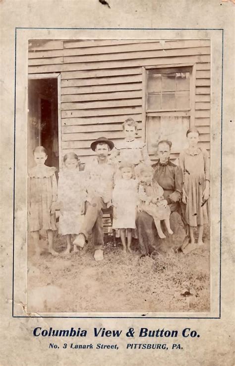 Know Who Wears the Genes in Your Family:Family History and Genealogy