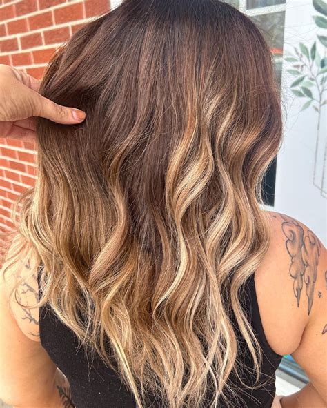 35 Golden Brown Hair Ideas To Inspire Your Next Dye Job