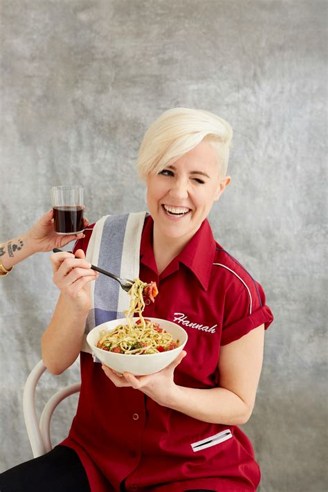 Hannah Hart Is Returning To 'My Drunk Kitchen' With A Holiday-Themed