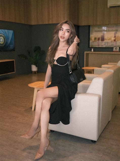 ครูแพรว Teacher Praew - เพจใหม่ | Bangkok