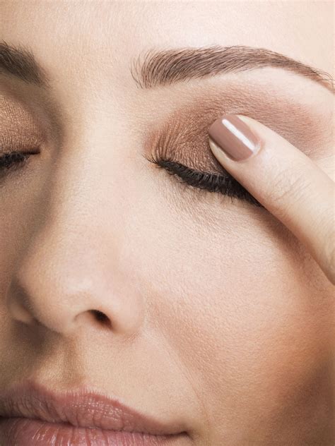 Granulated Eyelids - Blepharitis - Eyelid Inflammation