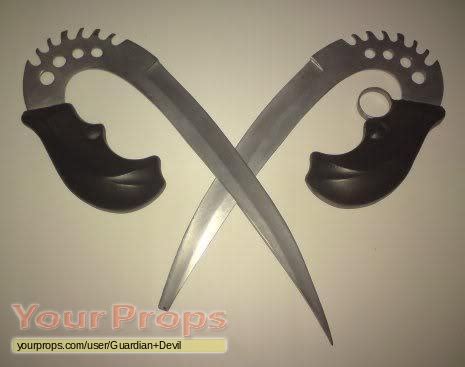 The Chronicles of Riddick Riddicks Swing Blades original movie prop