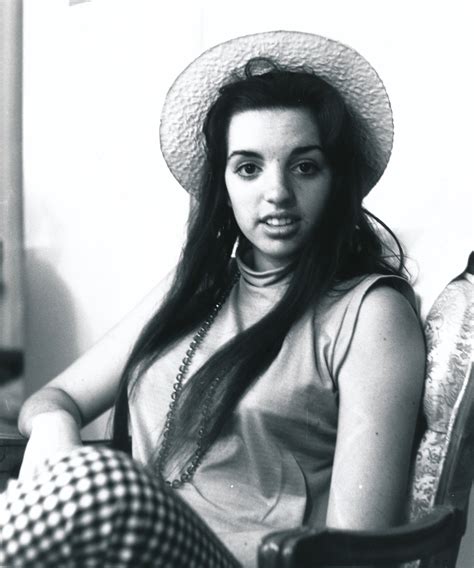 Young Liza Minnelli Very Young Liza Minnelli Sitting In Judy Garland's