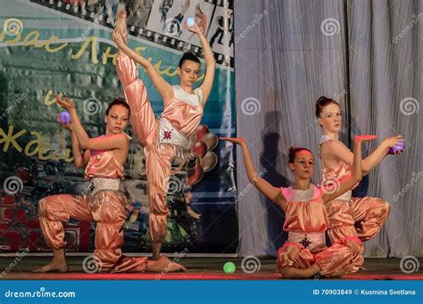 Competition of Choreographic Collectives Dance of Life in the City of ...