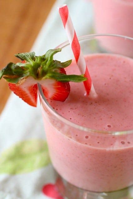 Smoothie King Strawberry Banana A Quick And Easy Smoothie Recipe