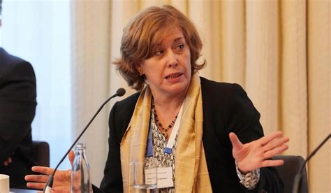 Alicia García-Herrero: "La crisis de chips puede acabar con muchas ...
