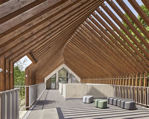 Gallery of Mamkkeot House Community Center / ilsangarchitects - 3