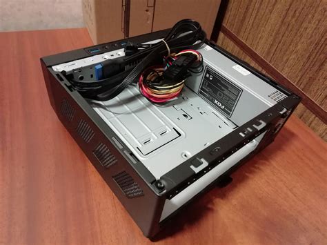 Корпус Foxline FL-BQ5 mITX 220W TFX FL-BQ5-FLX220-U32 — купить в ...