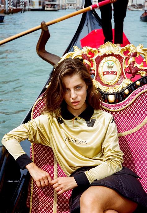 Venezia'nın Rönesans Tablosu Gibi Formalarını Tanıtan Güzel: Theopisti