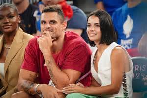 Florent Manaudou en couple : il raconte sa rencontre, étonnament