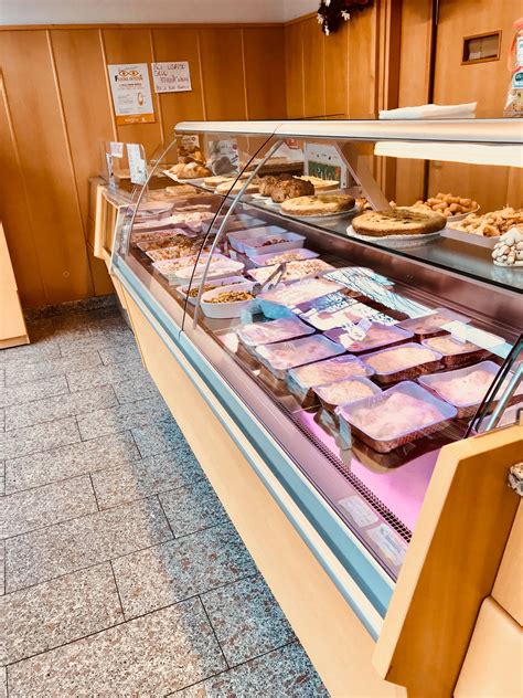 Book your next family dinner at non solo pasta restaurant 26