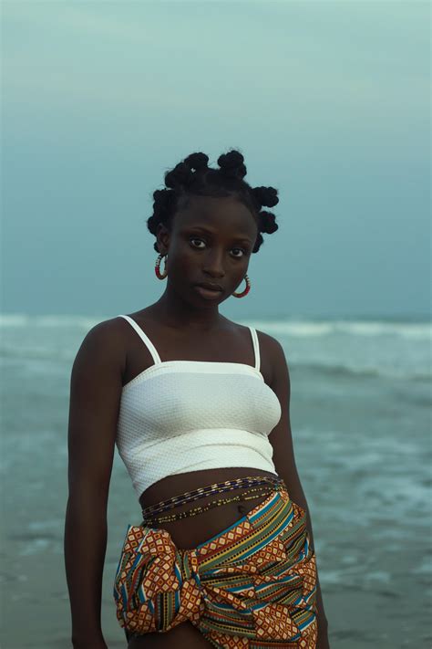 Black Midgets Photos, Download The BEST Free Black Midgets Stock Photos