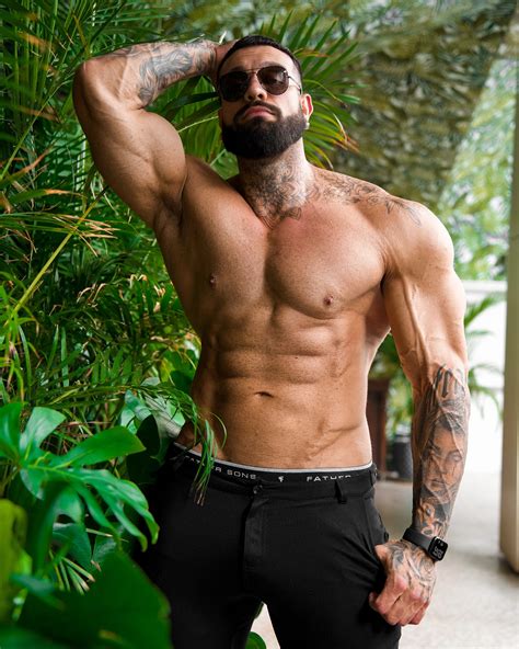 Lukas Lakutsin | My weight is now only 328lb and I am following body