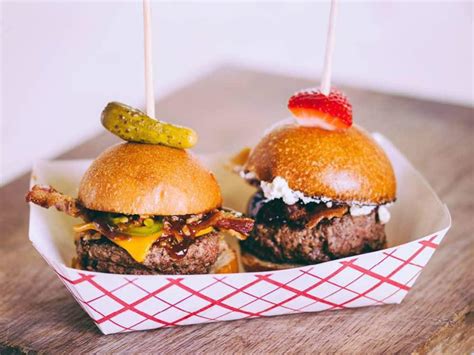 Dallas food truck slides out burgers at new restaurant in Deep Ellum